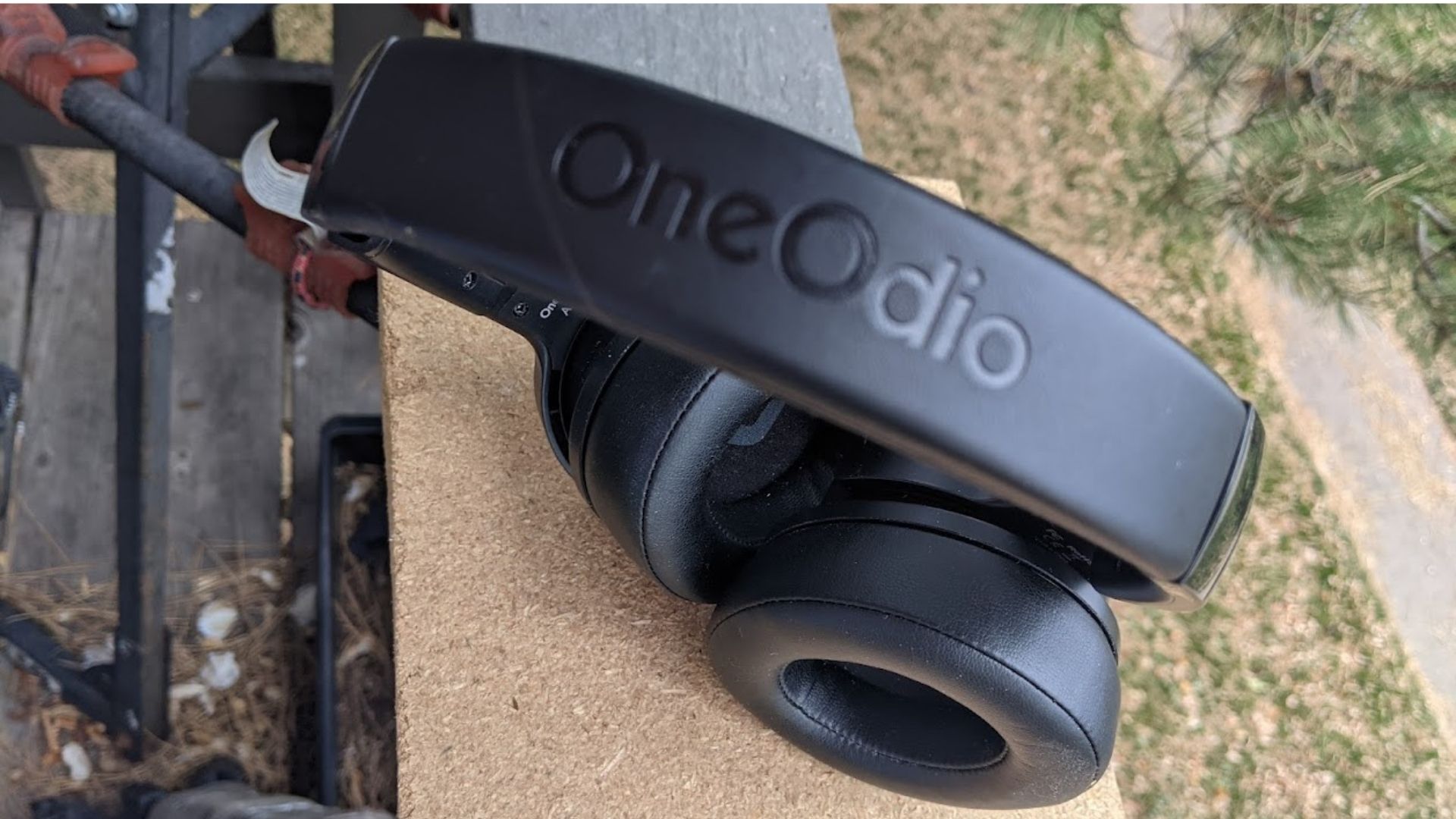 OneOdio A30 Noise Cancelling Bluetooth Heaphones